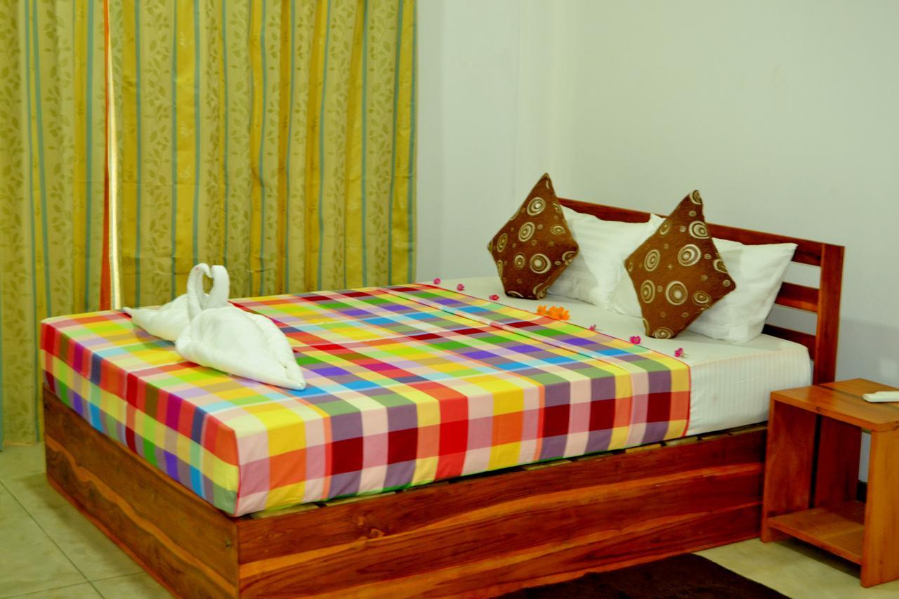 Girilena Resort Dambulla Bagian luar foto